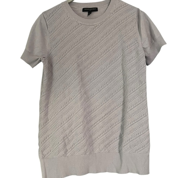 Banana Republic Light Gray Knit Top small - Picture 5 of 6